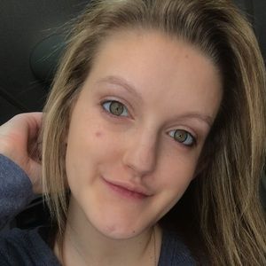 Meet your Posher, Kaitlyn